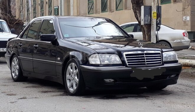 Mercedes C 180 1998, 233,000 km - 2.4 l - Bakı