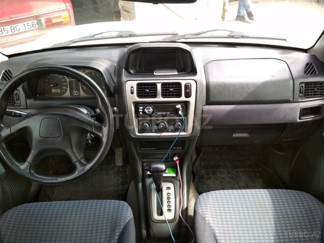 Mitsubishi Pajero io 2000, 260,000 km - 1.8 l - Bakı