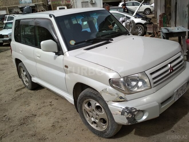 Mitsubishi Pajero io 2000, 260,000 km - 1.8 l - Bakı