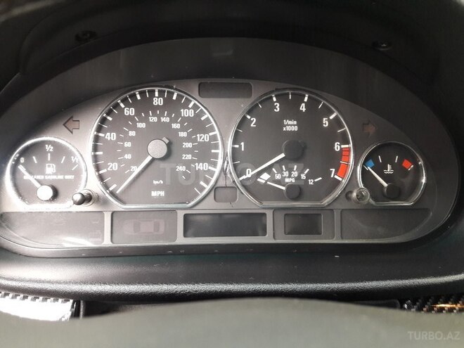 BMW 325 2002, 300,000 km - 2.5 л - Bakı