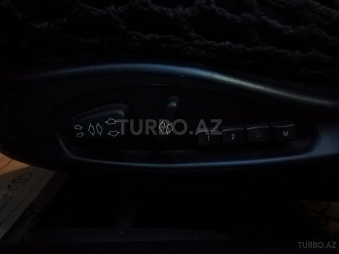 BMW 325 2002, 300,000 km - 2.5 л - Bakı