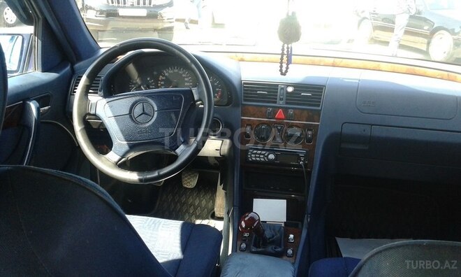 Mercedes C 180 1997, 299,000 km - 1.8 l - Bakı