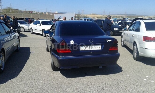 Mercedes C 180 1997, 299,000 km - 1.8 l - Bakı
