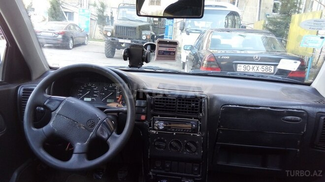 Volkswagen Polo 1999, 270,000 km - 1.6 l - Bakı