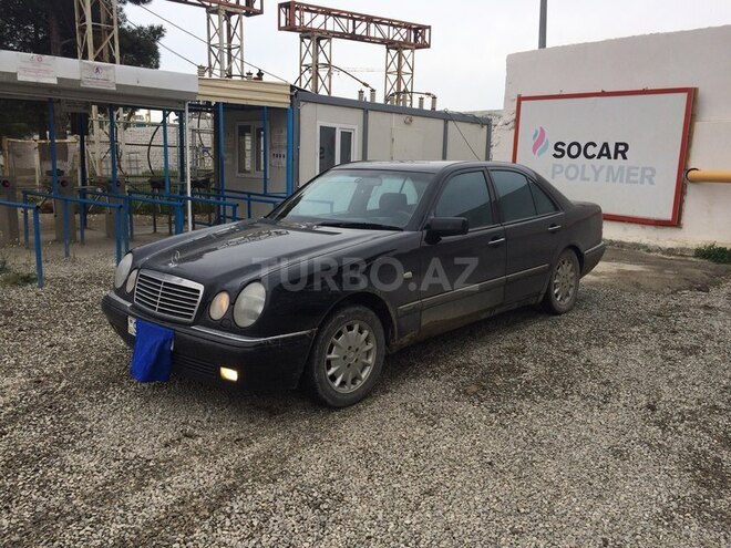 Mercedes E 240 1998, 241,000 km - 2.6 л - Bakı