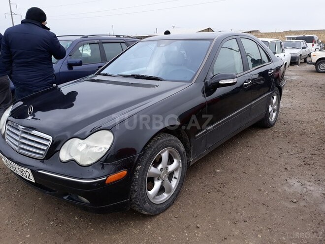 Mercedes C 240 2004, 327,557 km - 2.4 л - Bakı