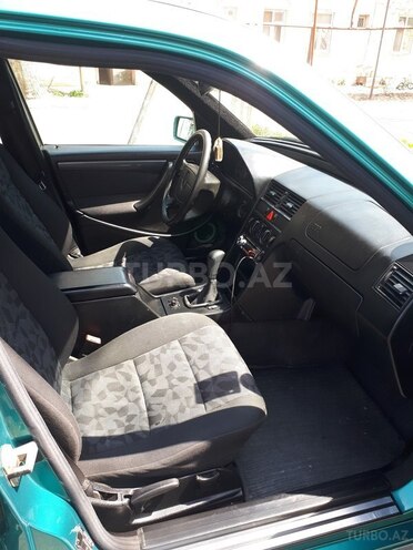 Mercedes C 180 1997, 359,000 km - 1.8 л - Bakı