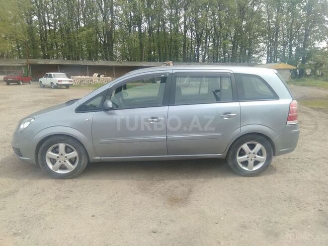 Opel Zafira 2006, 219,000 km - 1.9 l - Masallı