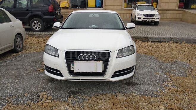Audi A3 2011, 87,000 km - 1.6 л - Bakı