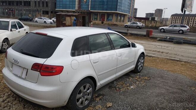 Audi A3 2011, 87,000 km - 1.6 л - Bakı