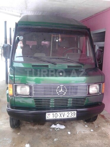 Mercedes 208 D 1994, 250,000 km - 2.3 l - Lənkəran