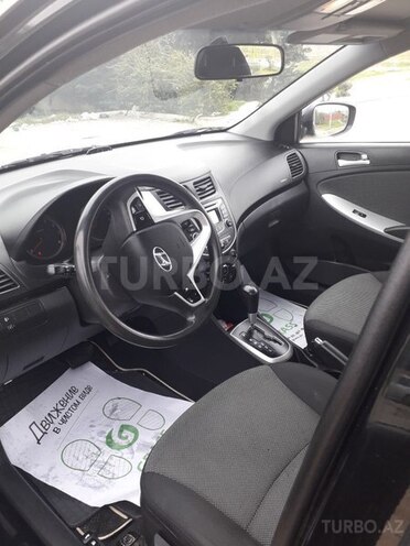 Hyundai Accent 2013, 120,000 km - 1.6 l - Bakı