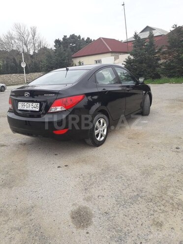 Hyundai Accent 2013, 120,000 km - 1.6 l - Bakı