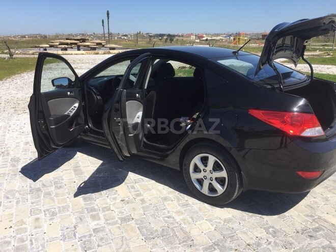 Hyundai Accent 2013, 120,000 km - 1.6 l - Bakı