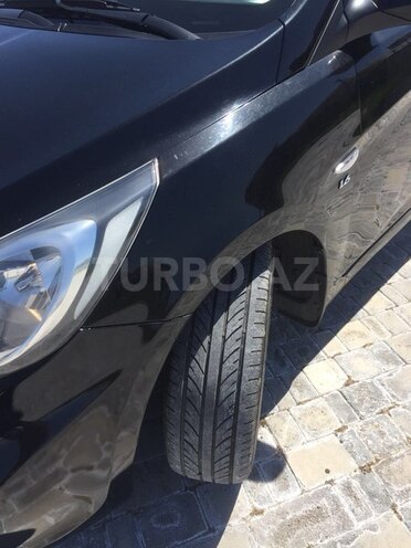 Hyundai Accent 2013, 120,000 km - 1.6 l - Bakı