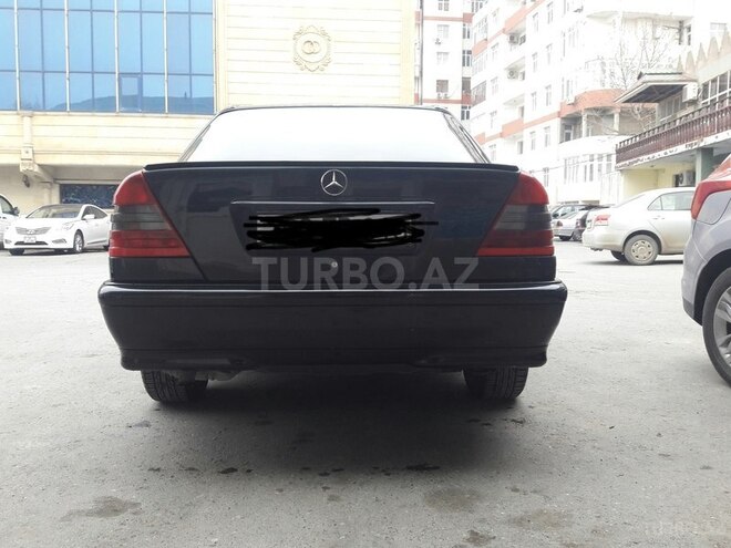 Mercedes C 200 1995, 322,000 km - 2.0 л - Bakı