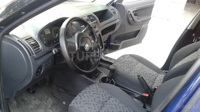 Skoda Praktik 2011, 317,000 km - 1.4 l - Bakı
