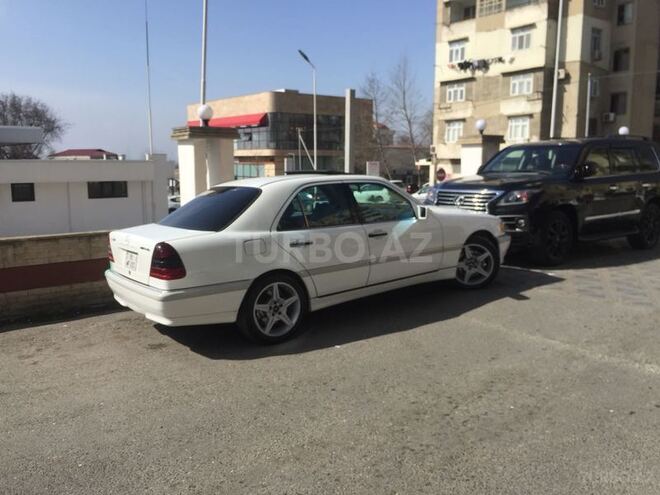 Mercedes C 230 1999, 135,000 km - 2.3 l - Bakı
