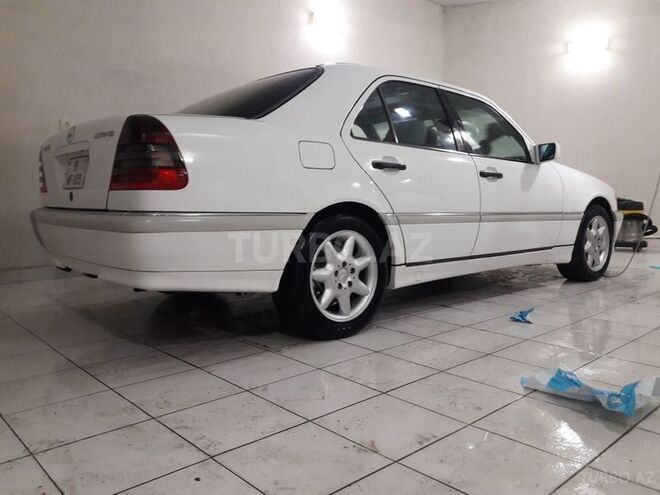 Mercedes C 230 1999, 135,000 km - 2.3 l - Bakı