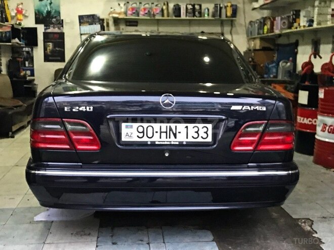 Mercedes E 240 2000, 214,000 km - 2.4 л - Bakı