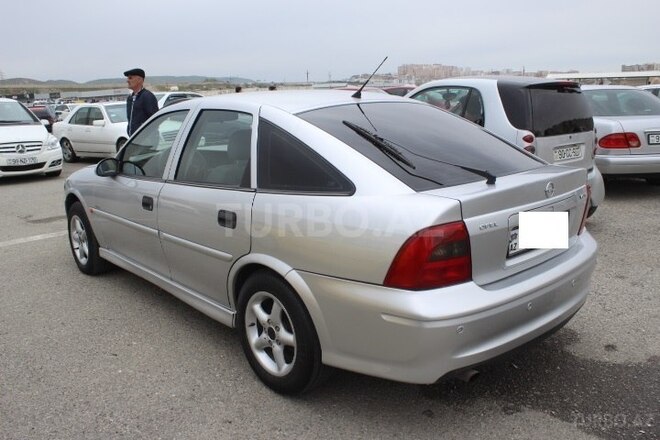 Opel Vectra 2001, 270,000 km - 2.2 l - Bakı