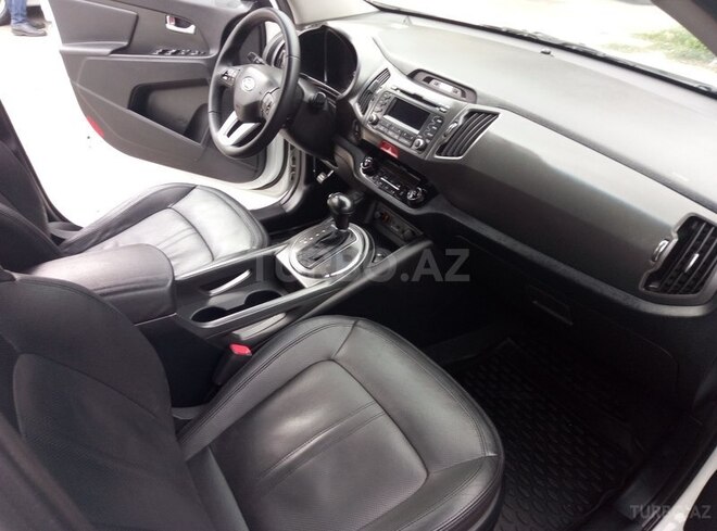 Kia Sportage 2010, 175,000 km - 2.4 l - Bakı
