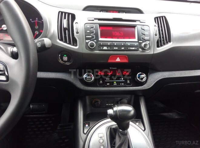 Kia Sportage 2010, 175,000 km - 2.4 l - Bakı