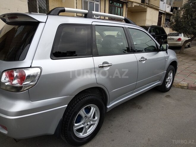 Mitsubishi Outlander 2003, 297,000 km - 2.4 l - Bakı