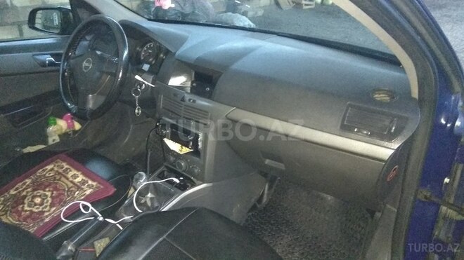 Opel Astra 2006, 300,000 km - 1.4 l - Tovuz
