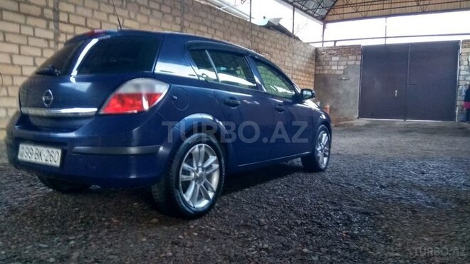 Opel Astra 2006, 300,000 km - 1.4 l - Tovuz