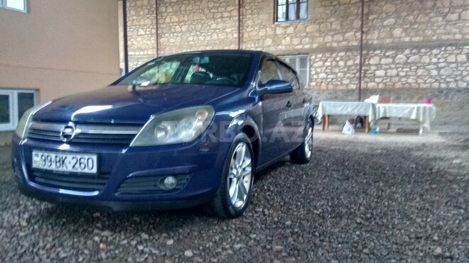 Opel Astra 2006, 300,000 km - 1.4 l - Tovuz