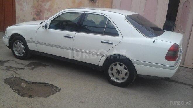 Mercedes C 220 1995, 314,000 km - 2.2 l - Bakı
