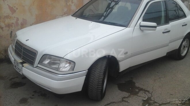 Mercedes C 220 1995, 314,000 km - 2.2 l - Bakı