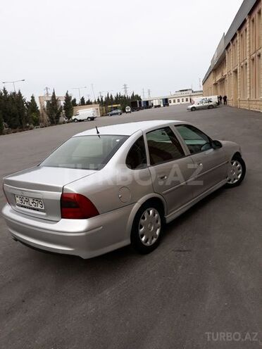Opel Vectra 1999, 290,000 km - 1.8 l - Bakı