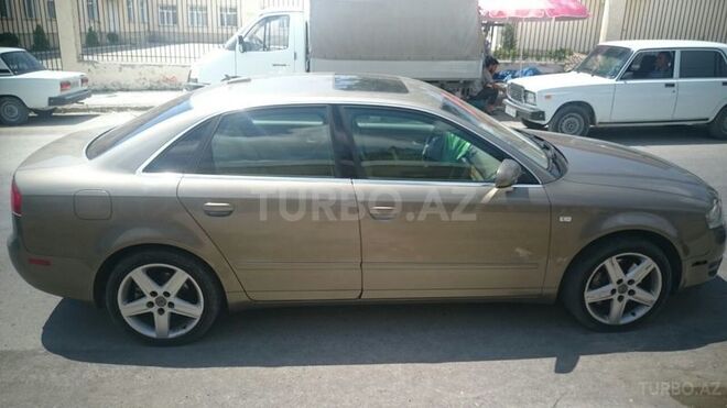 Audi A4 2005, 190,000 km - 2.0 l - Balakən