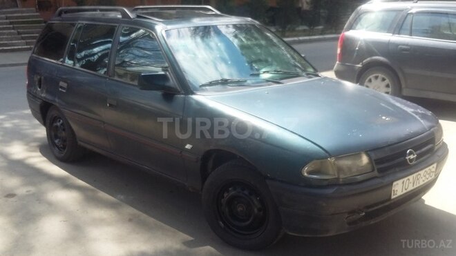 Opel Astra 1994, 585,000 km - 1.6 l - Bakı