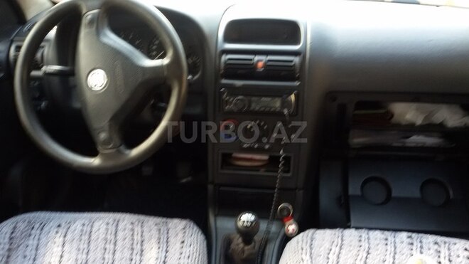 Opel Astra 2000, 340,000 km - 1.6 л - Qazax