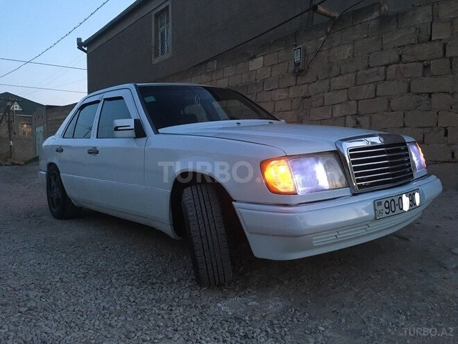 Mercedes E 200 1991, 350,000 km - 2.0 l - Sumqayıt