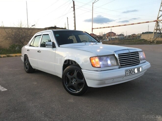 Mercedes E 200 1991, 350,000 km - 2.0 l - Sumqayıt