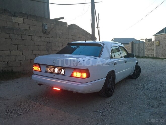 Mercedes E 200 1991, 350,000 km - 2.0 l - Sumqayıt