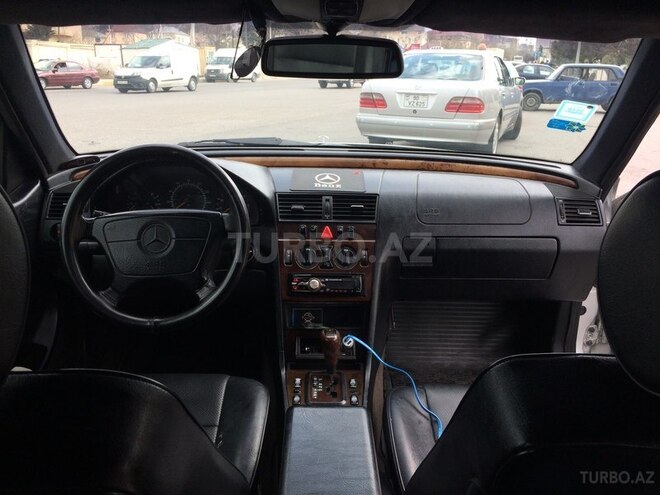 Mercedes C 230 1999, 204,000 km - 2.3 l - Bakı