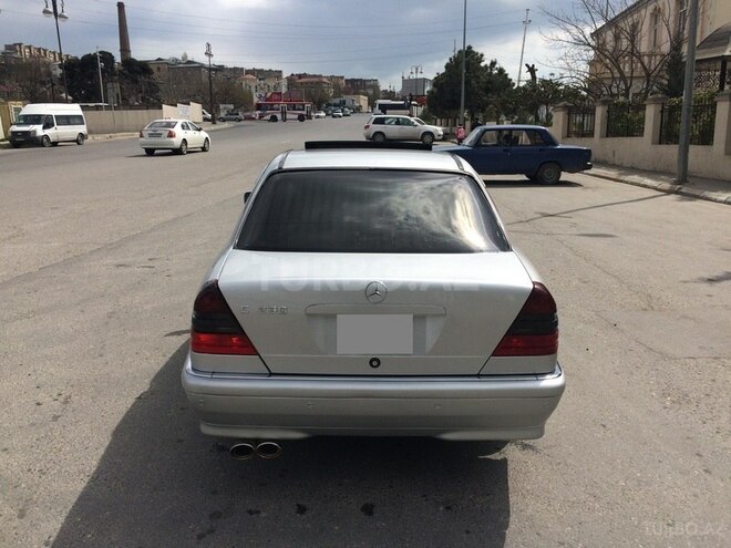 Mercedes C 230 1999, 204,000 km - 2.3 l - Bakı