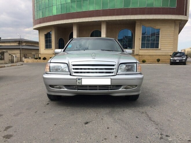 Mercedes C 230 1999, 204,000 km - 2.3 l - Bakı