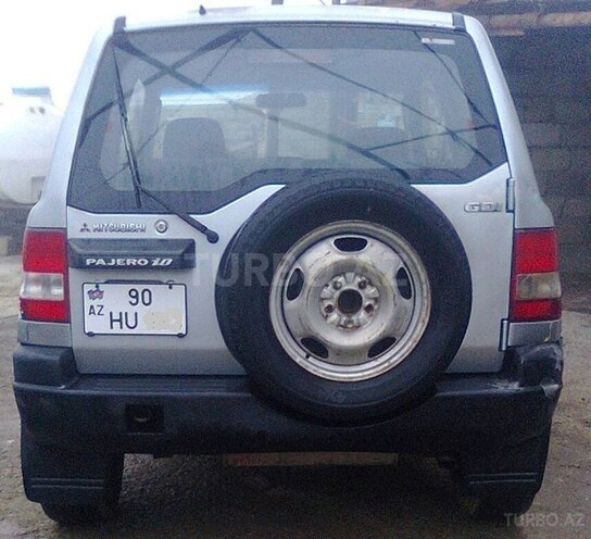 Mitsubishi Pajero 1999, 194,000 km - 2.0 l - Şamaxı