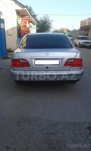 Mercedes E 230 1997, 280,000 km - 2.3 l - Beyləqan