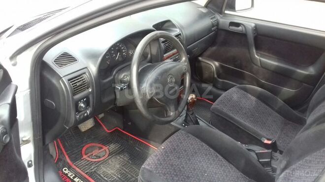 Opel Astra 1998, 223,856 km - 1.8 l - Şəki