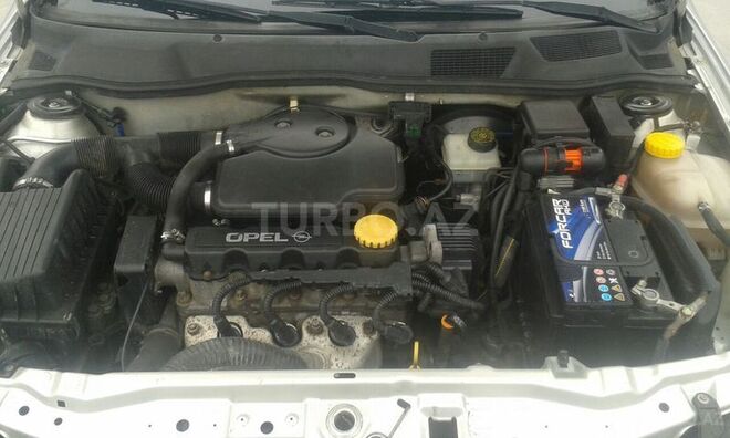 Opel Astra 1999, 235,000 km - 1.6 l - Bakı