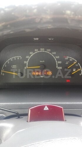 Mercedes  2002, 261,027 km - 2.2 l - Bakı