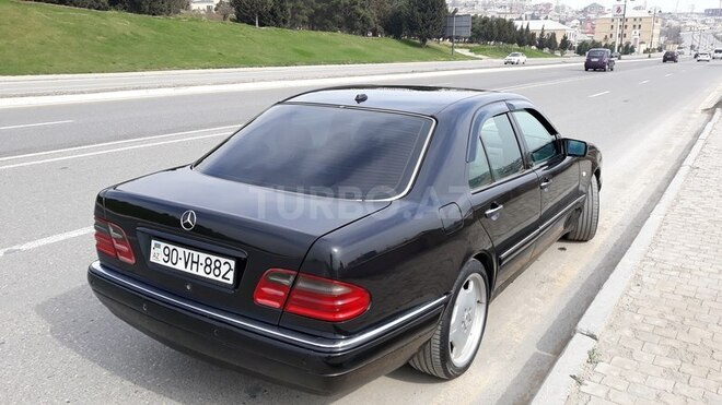 Mercedes E 280 1998, 302,000 km - 2.8 l - Bakı