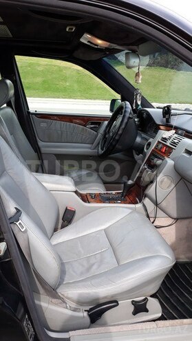 Mercedes E 280 1998, 302,000 km - 2.8 l - Bakı